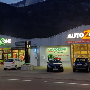Moto/Auto Zone enseigne
