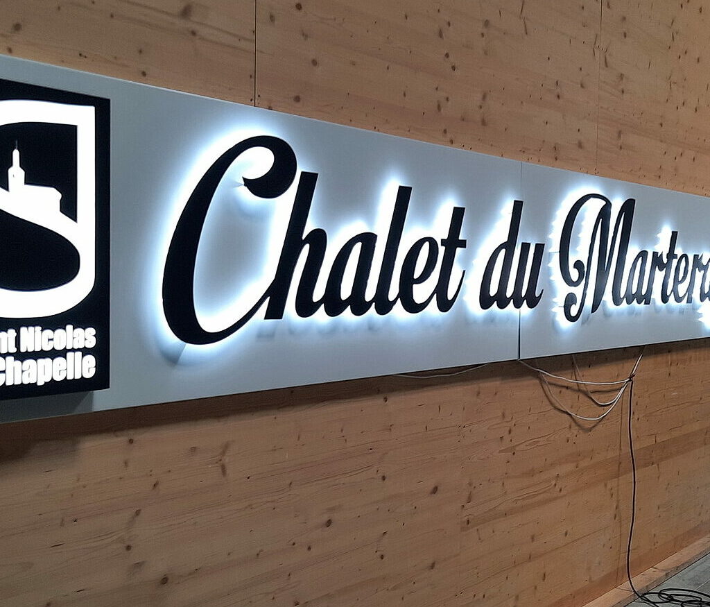 Chalet du Marteray à Saint Nicolas la Chapelle enseigne