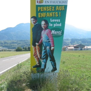 Sécurité route Saint-pierre en faucigny panneau