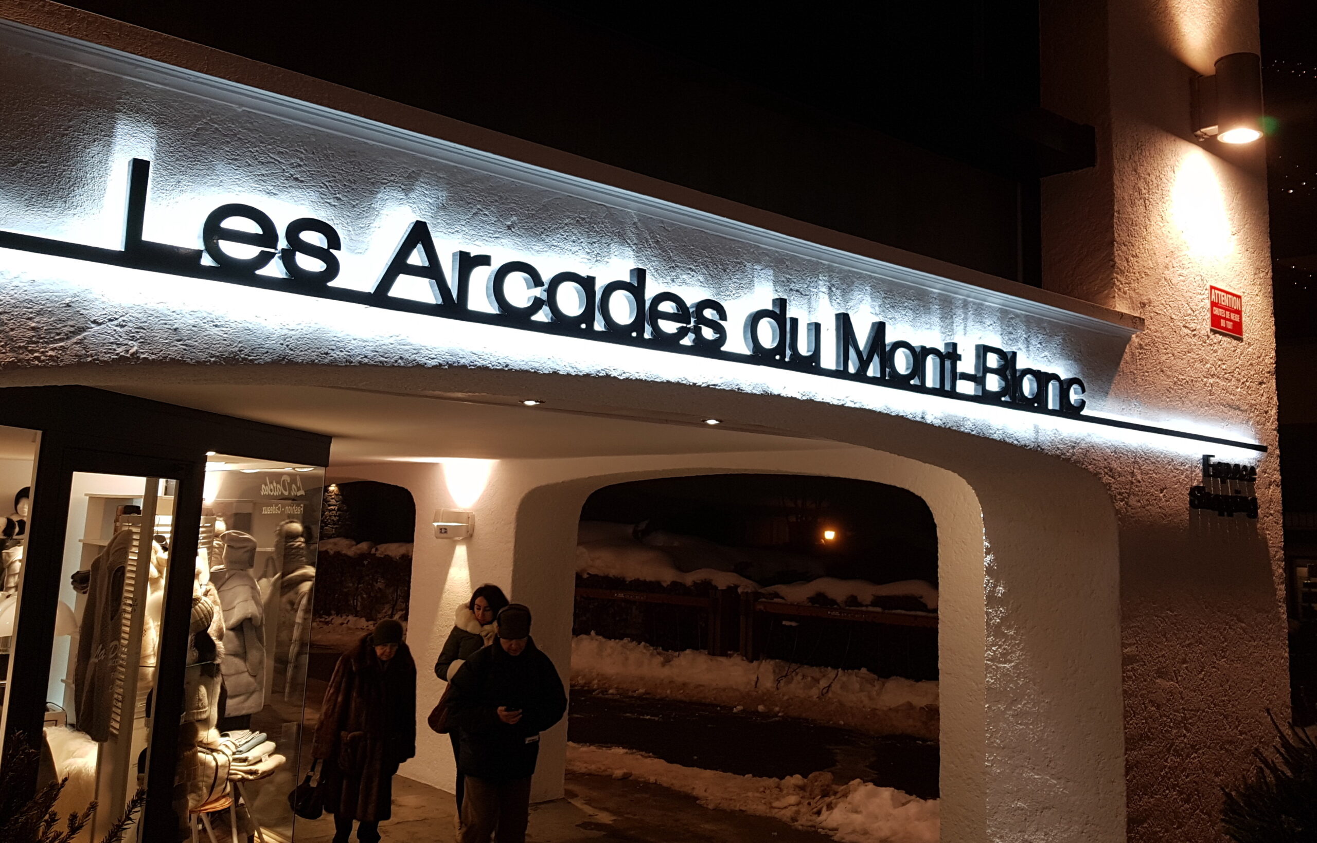 Enseigne Lumineuse Les Arcades du Mont-Blanc
