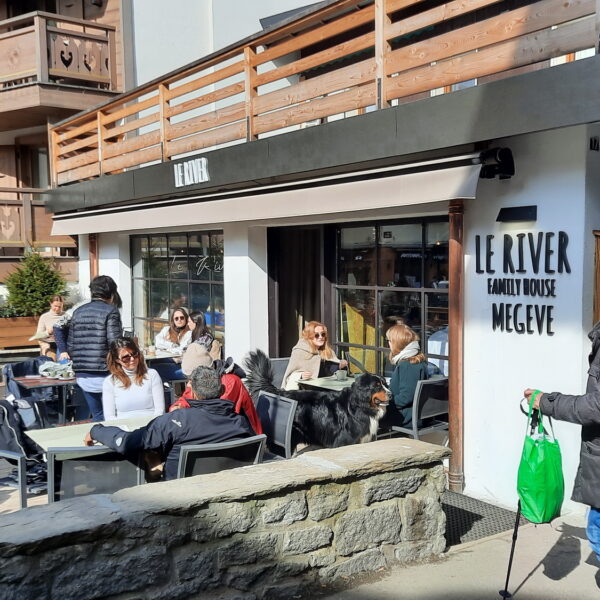 Enseigne Le River