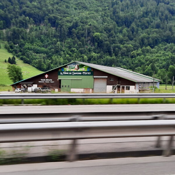 La ferme de Chamonix-Mottet enseigne