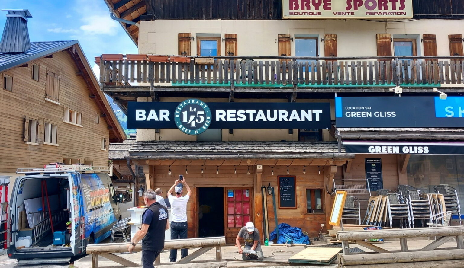 Le 145 Beef N’ Beer à Notre-Dame-de-Bellecombe | DieupArt Publicité