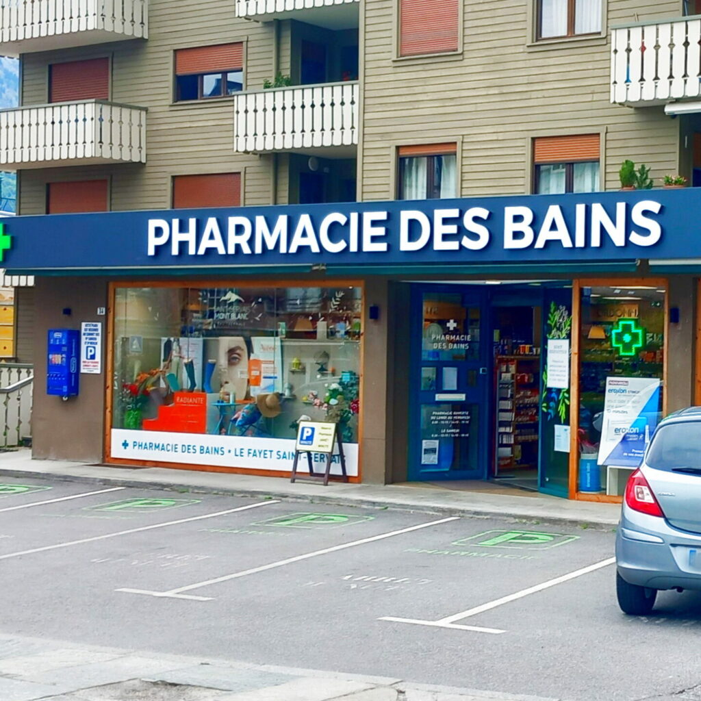 Enseigne lumineuse pharmacie des bains