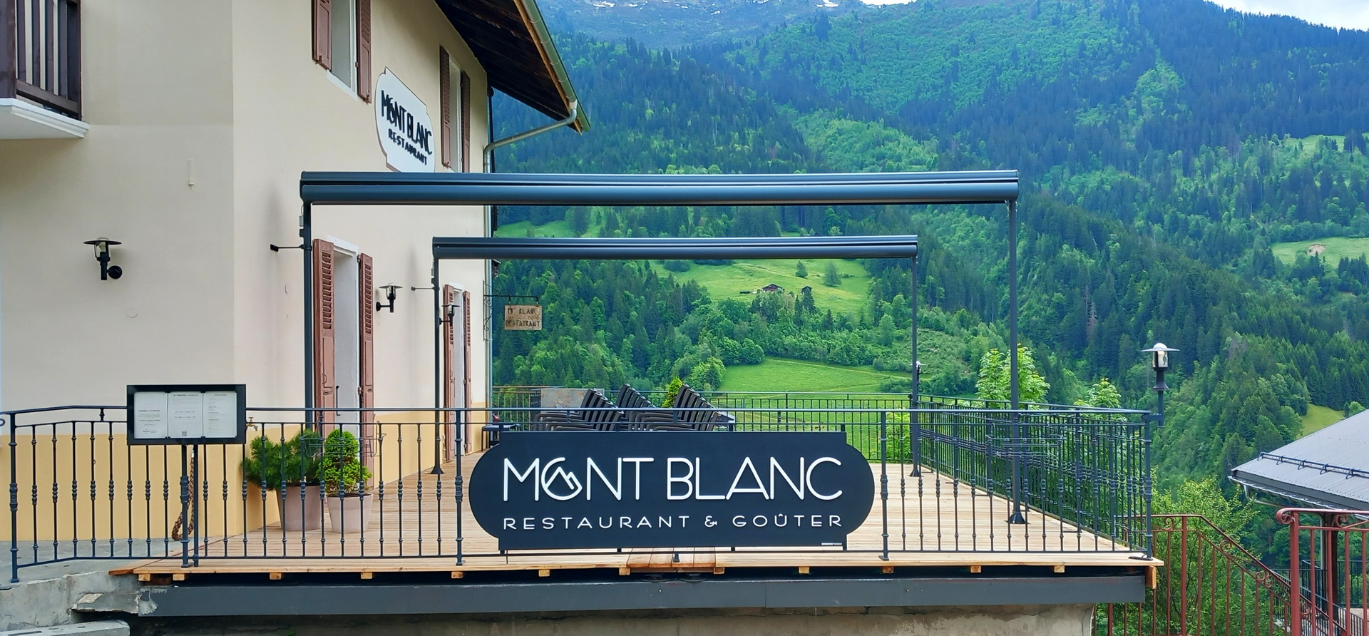 Mont Blanc Restaurant - enseignes