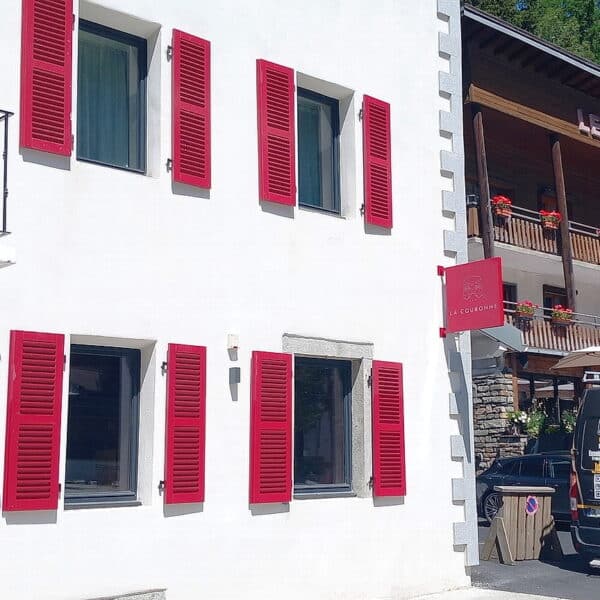 Enseigne drapeau de l'Hôtel la Couronne