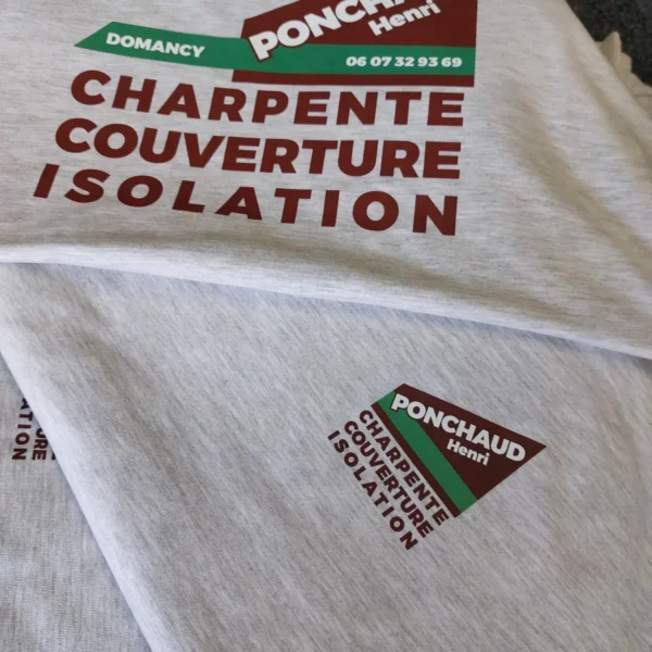 Arrivage de textiles pour Ponchaud à Domancy