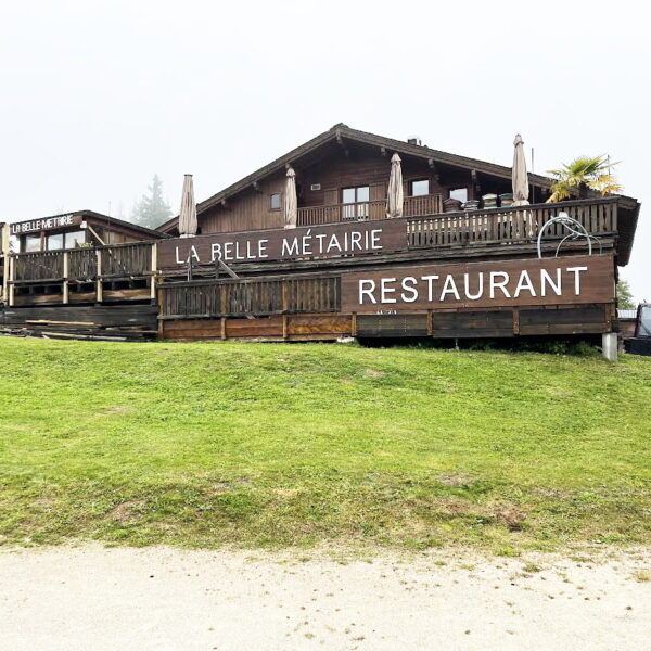 La Belle Métairie – Une enseigne à la hauteur du cadre !