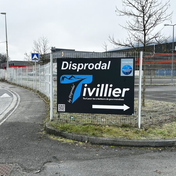Tivillier affiche son identité dès l'entrée !