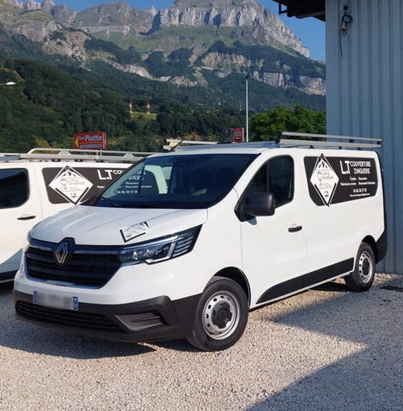 Semi-covering de véhicules pour LT Couverture Zinguerie à Megève