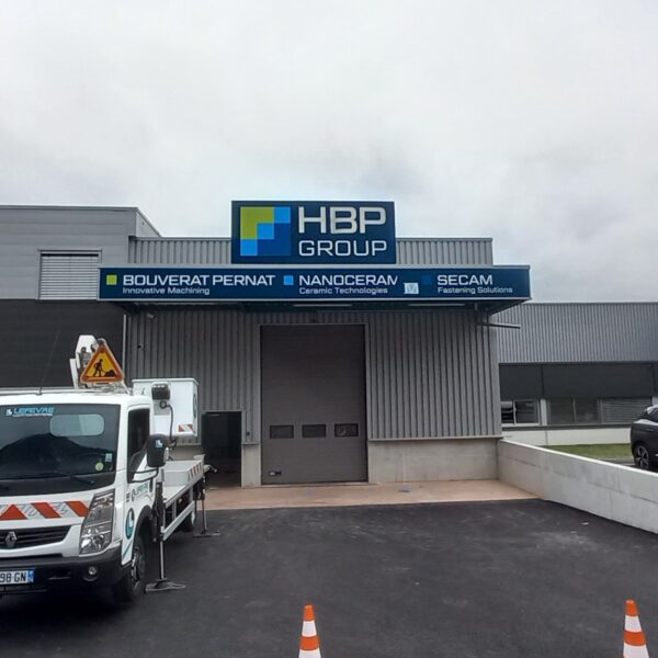 HBP, nouvelle enseigne en hauteur !