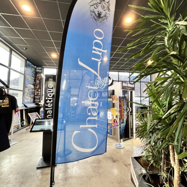 Les oriflammes du Chalet Lupo